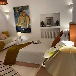 Dimora Lumina Guest house