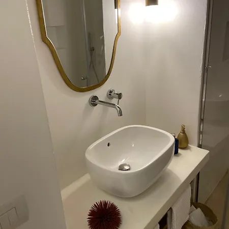 Dimora Lumina Pensión 3*